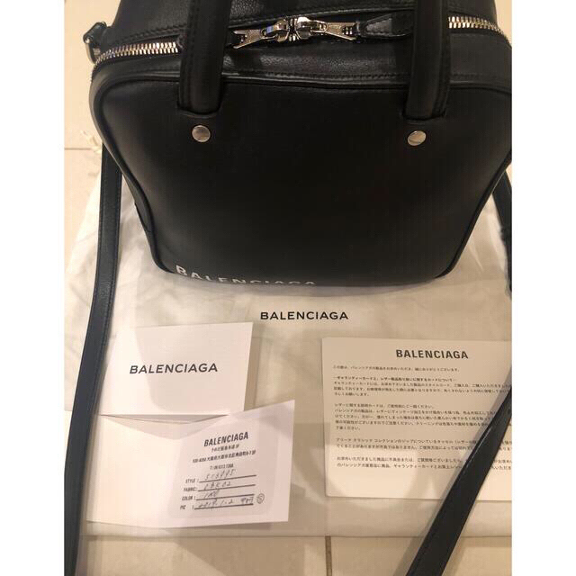 Balenciaga(バレンシアガ)のazu様ご専用★バレンシアガ★トライアングルスクエア2WAYショルダーバッグ レディースのバッグ(ショルダーバッグ)の商品写真