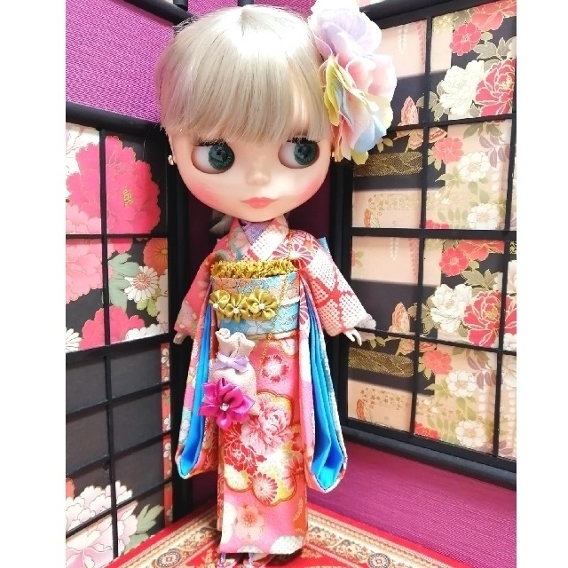 ハンドメイド【夢人屋呉服店】ブライス　着物　振袖　花びらバレッタのお着物セット　足袋&草履付