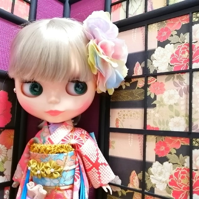 ハンドメイド【夢人屋呉服店】ブライス　着物　振袖　花びらバレッタのお着物セット　足袋&草履付