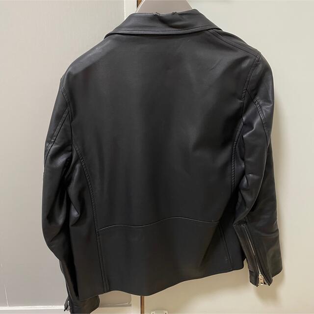 黒　革ジャン レディースのジャケット/アウター(Gジャン/デニムジャケット)の商品写真