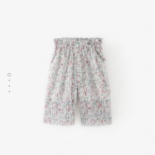 ザラ(ZARA)のZARA フラワー柄キュロットパンツ(パンツ)