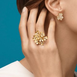 スワロフスキー(SWAROVSKI)のジルコンフラワーリング13号相当(リング(指輪))