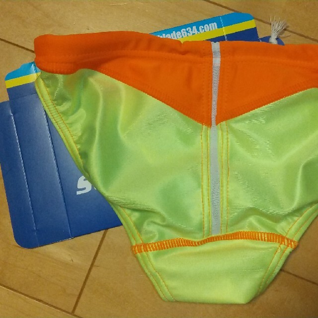 競パン蛍光イエロー&オレンジ メンズの水着/浴衣(水着)の商品写真