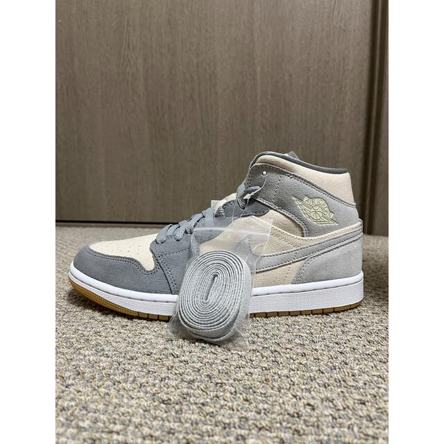 【新品】Nike Air Jordan 1 Mid Coconut Milk