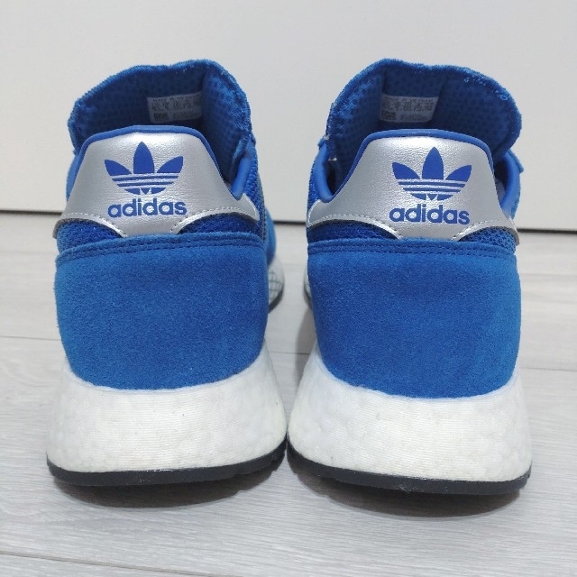 adidas(アディダス)の新品 マラソン 5923 adidas ブースト marathon boost メンズの靴/シューズ(スニーカー)の商品写真