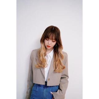 ザラ(ZARA)の藤田ニコル着用　ZARA クロップド丈ブレザー(テーラードジャケット)