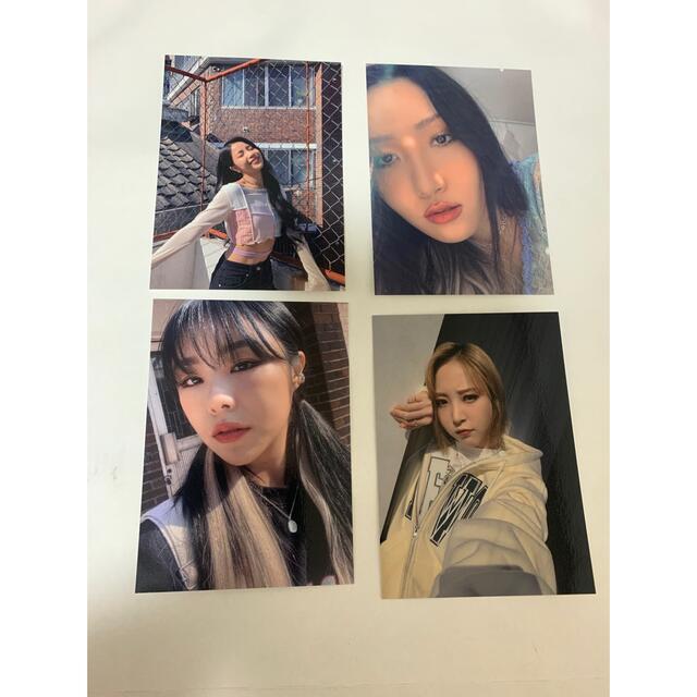 MAMAMOO カード4種 エンタメ/ホビーのタレントグッズ(アイドルグッズ)の商品写真