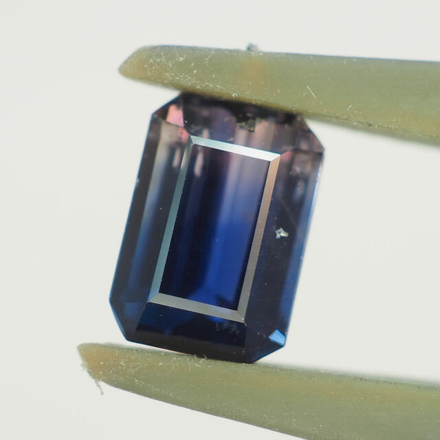 バイカラーサファイア　1.349ct