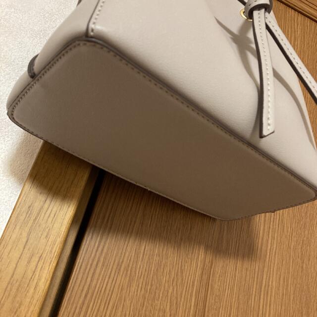 グレー　巾着風　ショルダーバッグ(^^)春に使える☆ レディースのバッグ(ショルダーバッグ)の商品写真