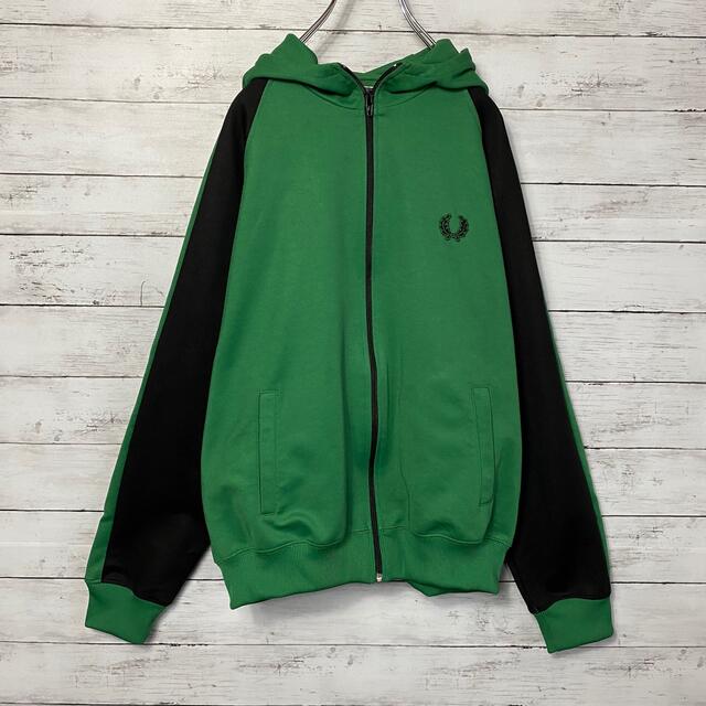 FRED PERRY(フレッドペリー)の【入手困難】90sフレッドペリー　刺繍ワンポイント　グリーン　ジップパーカー メンズのトップス(ジャージ)の商品写真