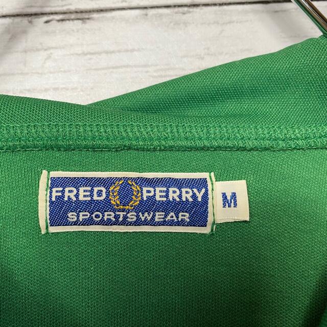 FRED PERRY(フレッドペリー)の【入手困難】90sフレッドペリー　刺繍ワンポイント　グリーン　ジップパーカー メンズのトップス(ジャージ)の商品写真