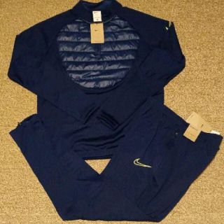 ナイキ(NIKE)の激レア！ナイキ  アウタージャケット＋パンツ セットアップ 新品(スウェット)