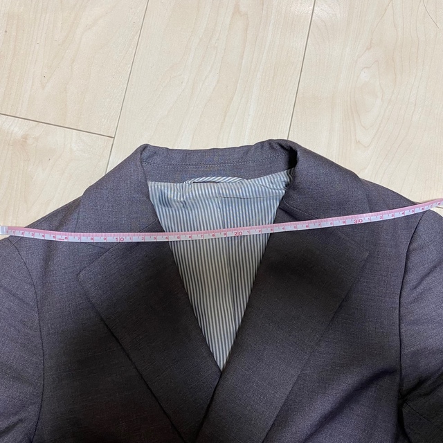 THE SUIT COMPANY(スーツカンパニー)のスーツカンパニー(THE SUIT COMPANY)グレー　スーツ　テーパード レディースのフォーマル/ドレス(スーツ)の商品写真