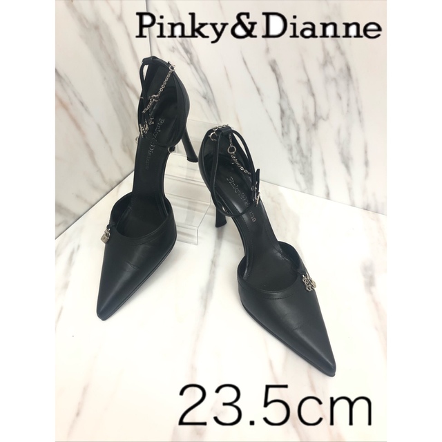 Pinky&Dianne(ピンキーアンドダイアン)の【かわいい♡】PINKY&DIANNE　チャーム　ブラック　黒　37　23.5 レディースの靴/シューズ(ハイヒール/パンプス)の商品写真