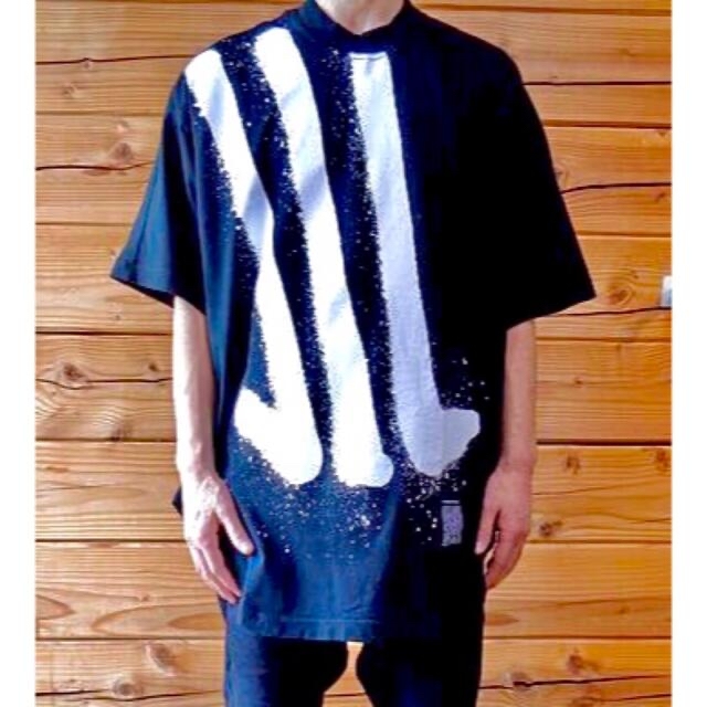 JULIUS(ユリウス)のGRAPHIC PRINT CUT & SEWN/ メンズのトップス(Tシャツ/カットソー(半袖/袖なし))の商品写真