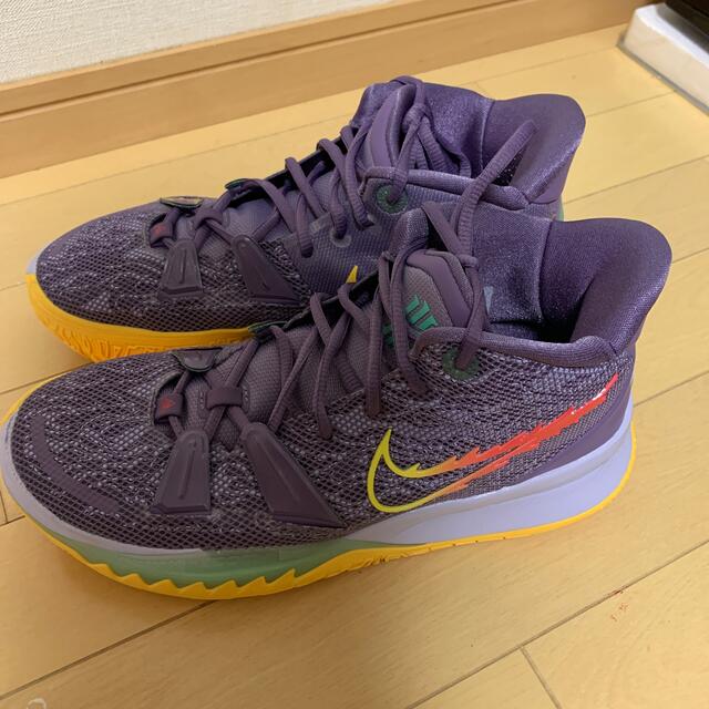 KYRIE7