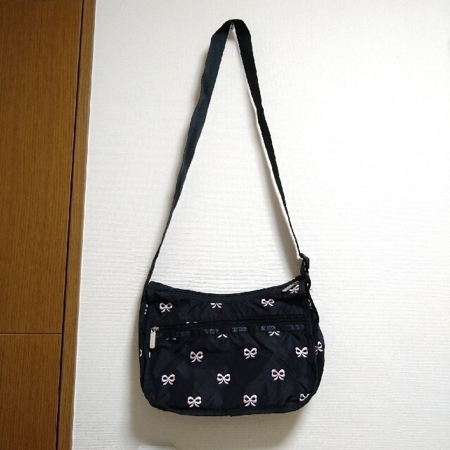 未使用 レスポートサック ショルダーバッグ リボン 刺繍 免税店 限定