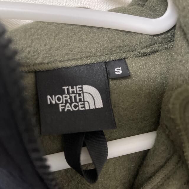 【新品】The North Face フリースパーカー Sサイズ 3