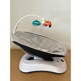 フォーマムズ(4moms)の4moms rockaRoo 電動バウンサー　ロッカルー(ベビーベッド)