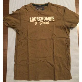 アバクロンビーアンドフィッチ(Abercrombie&Fitch)のアバクロ　Tシャツ　厚めのしっかりした生地　カーキ色(Tシャツ/カットソー(半袖/袖なし))