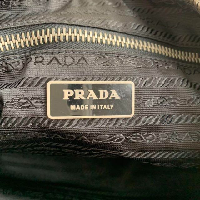 PRADA プラダ ワンショルダーバッグ ハンドバッグ ハーフムーン 黒 レザー