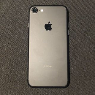 アップル(Apple)のau iPhone7 128GB ブラック(スマートフォン本体)