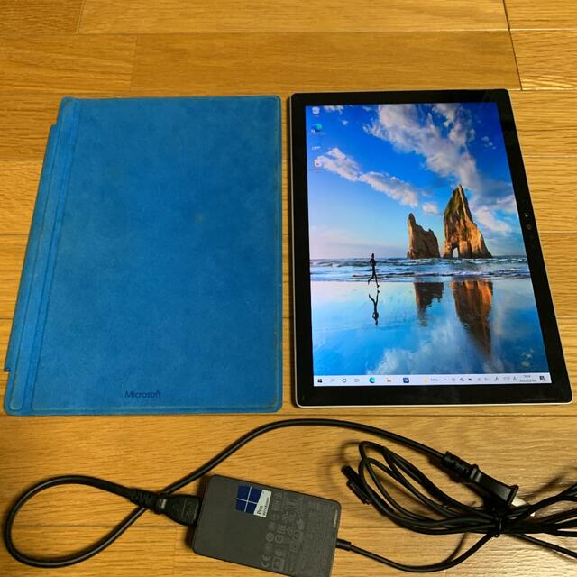 Microsoft(マイクロソフト)のOffice2019搭載SurfacePro4Corei5 4G SSD128G スマホ/家電/カメラのPC/タブレット(ノートPC)の商品写真