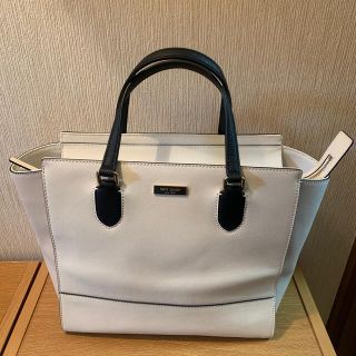 ケイトスペードニューヨーク(kate spade NEW YORK)の【ケイトスペード】トートバッグ ホワイト A4可(トートバッグ)