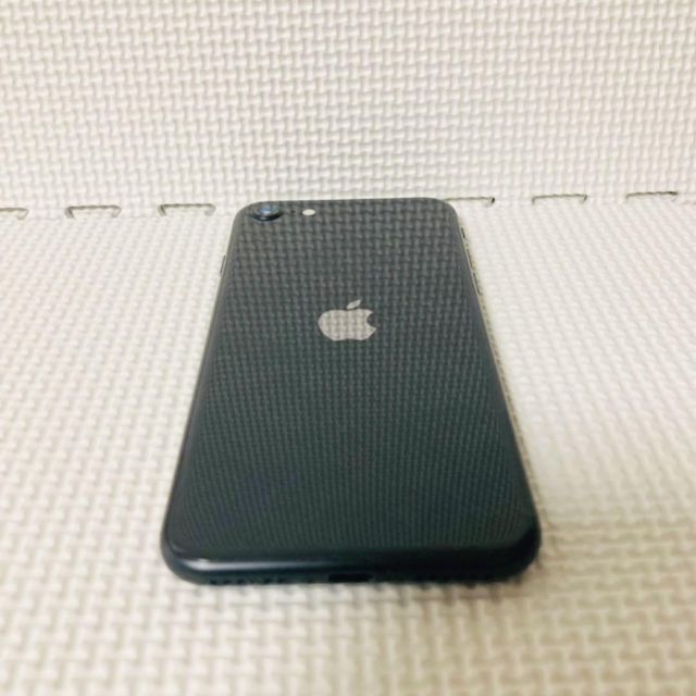 美品iPhone SE2 128GB ブラック 1