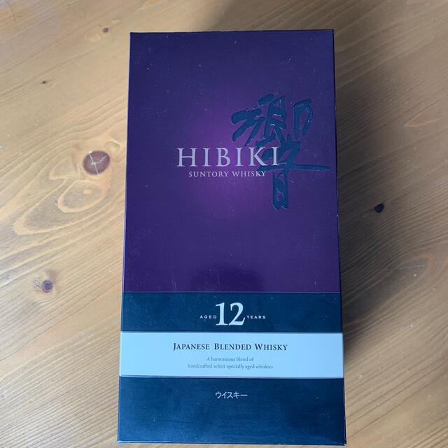 サントリー(サントリー)の【未開封品】響12年 700ml 新品箱付き 食品/飲料/酒の酒(ウイスキー)の商品写真