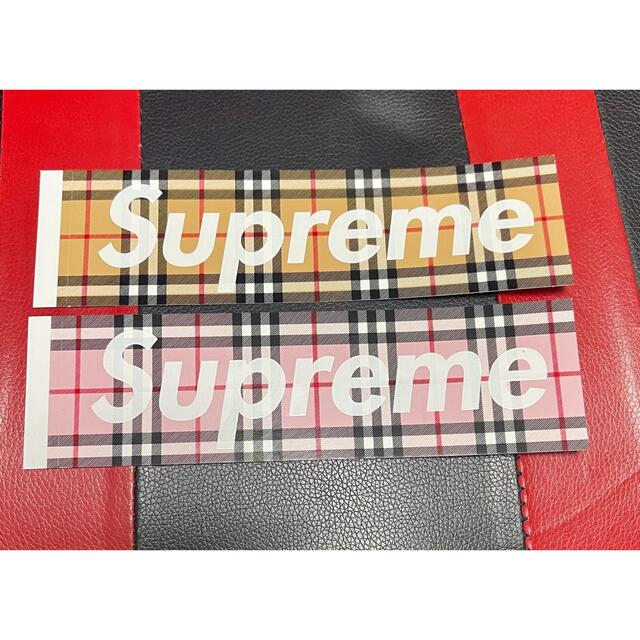 Supreme(シュプリーム)のsupreme BURBERRY ステッカー　2枚セット メンズのファッション小物(その他)の商品写真