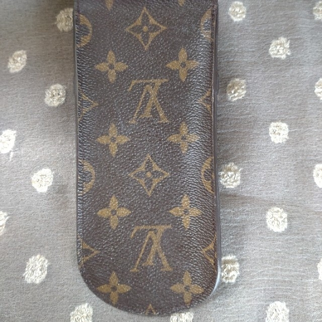 LOUIS VUITTON(ルイヴィトン)のLOUIS VUITTON　ルイヴィトン　メガネケース レディースのファッション小物(その他)の商品写真