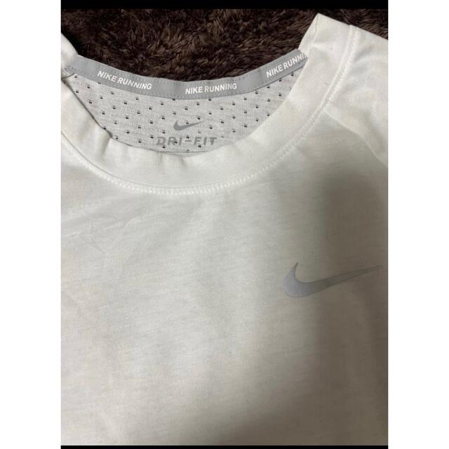 NIKE(ナイキ)のNIKE 半袖Tシャツ　2枚 レディースのトップス(Tシャツ(半袖/袖なし))の商品写真