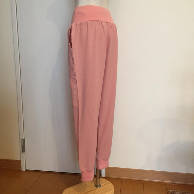 ジョガーパンツ 春色 桜色 ダンス ズンバ  レディースのパンツ(カジュアルパンツ)の商品写真
