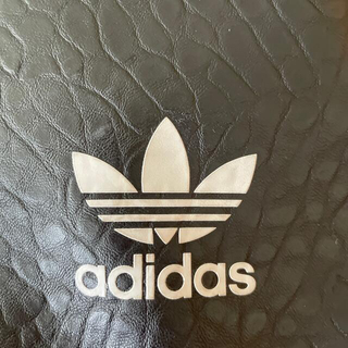 アディダス(adidas)のアディダス　ブラックミニリュック(その他)
