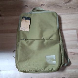 ザノースフェイス(THE NORTH FACE)のノースフェイス　シャトルデイパック　25L ミリタリーオリーブ(ビジネスバッグ)