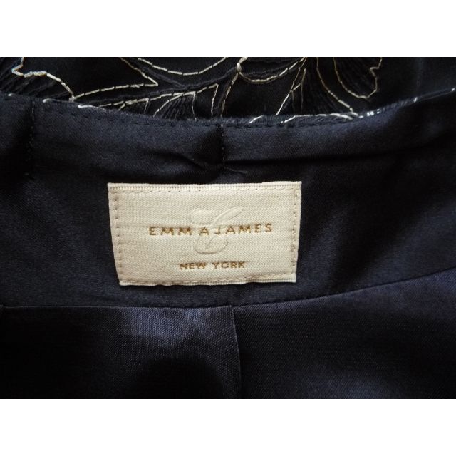 EMMAJAMES(エマジェイム)の刺繡調　フレアースカート　ネイビー レディースのスカート(ひざ丈スカート)の商品写真