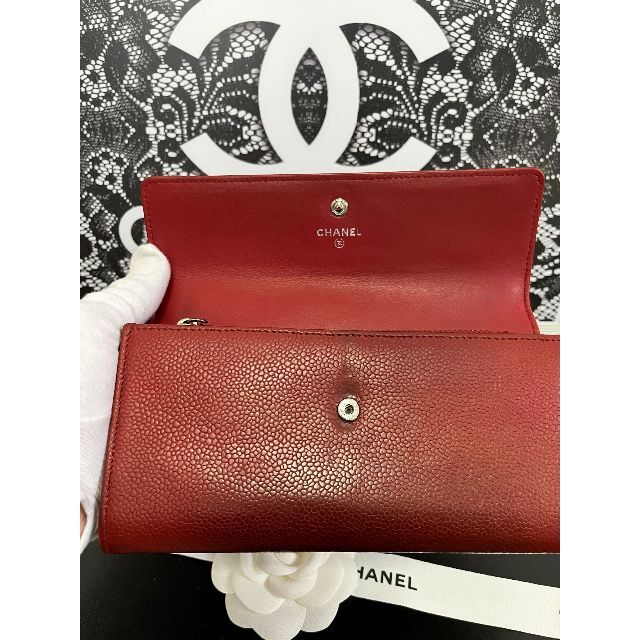 CHANEL(シャネル)の☆正規超美品☆シャネル　キャビアスキン　フラップ長財布　シックなレッド♪ レディースのファッション小物(財布)の商品写真