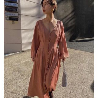 アメリヴィンテージ(Ameri VINTAGE)のSHOW様専用　アメリ★タックシェイプドレス／TUCK SHAPE DRESS(ロングワンピース/マキシワンピース)