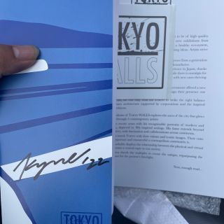 Tokyo WALLS vol.3 kyne サイン入り写真集　値段見直し最安値