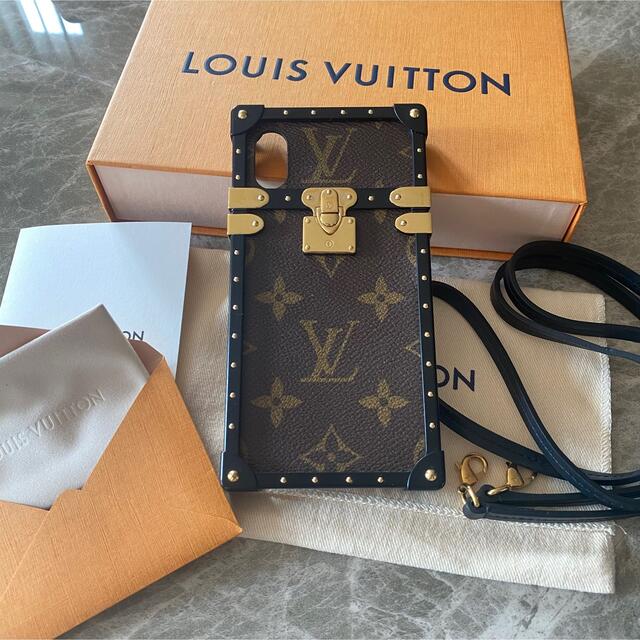 LOUIS VUITTON(ルイヴィトン)の【美品】LOUIS VUITTONストラップ付きiPhoneX用のトランクケース スマホ/家電/カメラのスマホアクセサリー(iPhoneケース)の商品写真