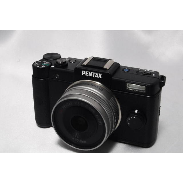 PENTAX(ペンタックス)の大人気レンズキット！pentax Qレンズキット！ブラック スマホ/家電/カメラのカメラ(デジタル一眼)の商品写真