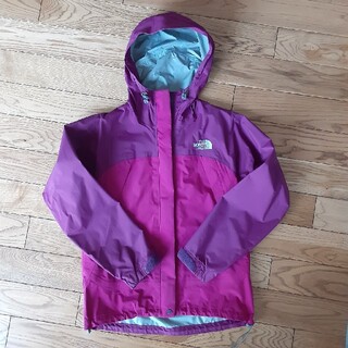 ザノースフェイス(THE NORTH FACE)のノースフェイスレディースSサイズジャンパー(ナイロンジャケット)