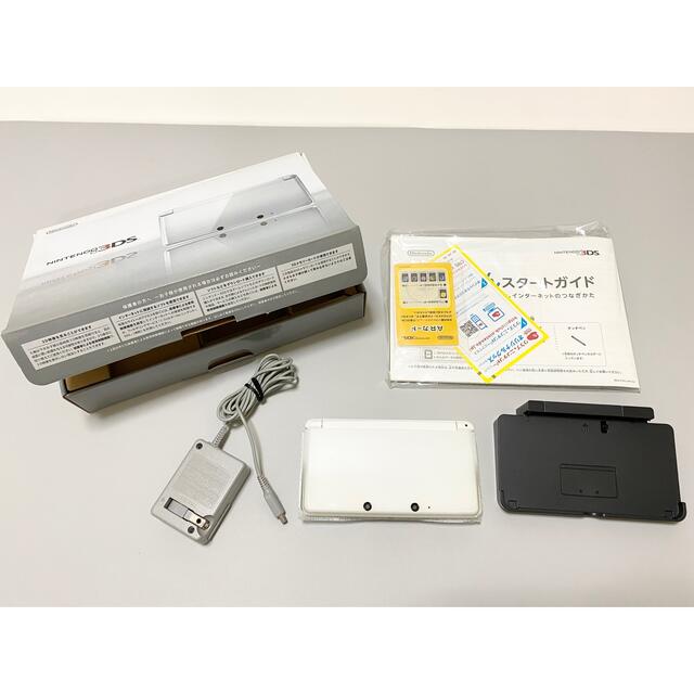 ニンテンドー3DS(ニンテンドー3DS)のNintendo 3DS 本体 アイスホワイト エンタメ/ホビーのゲームソフト/ゲーム機本体(携帯用ゲーム機本体)の商品写真