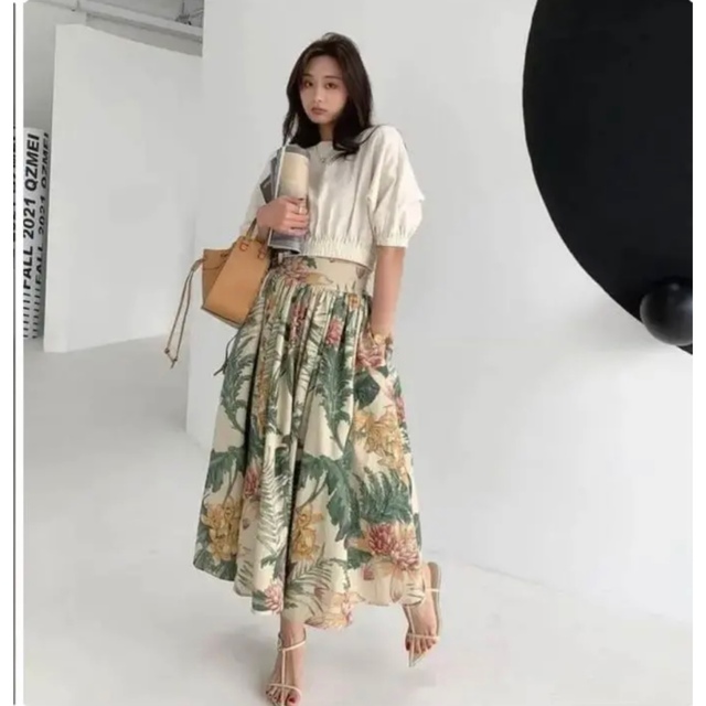 BIRTHDAY BASH(バースデーバッシュ)のbirthdaybash BOTANICAL FLARE SKIRT  レディースのスカート(ロングスカート)の商品写真