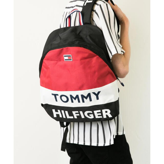 TOMMY HILFIGER(トミーヒルフィガー)の新品　トミーヒルフィガー　リュック メンズのバッグ(バッグパック/リュック)の商品写真