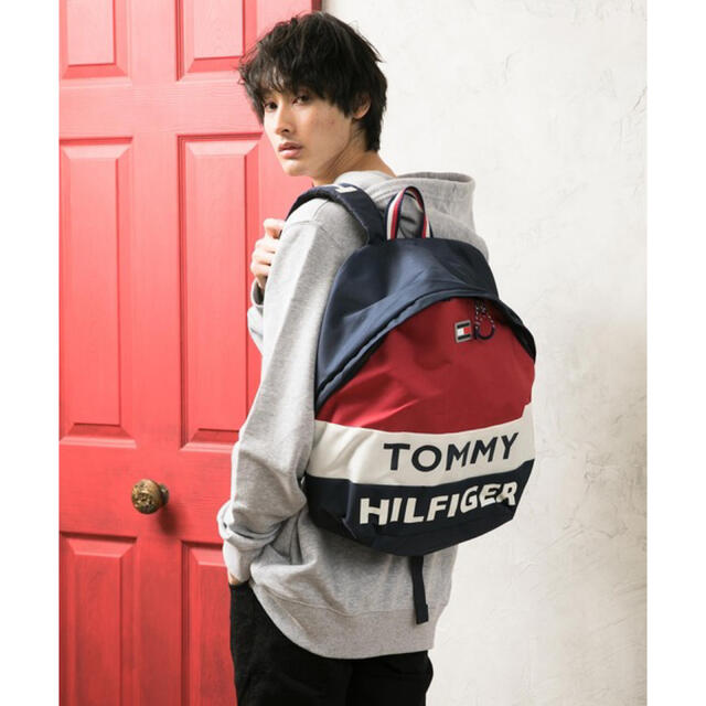 TOMMY HILFIGER(トミーヒルフィガー)の新品　トミーヒルフィガー　リュック メンズのバッグ(バッグパック/リュック)の商品写真