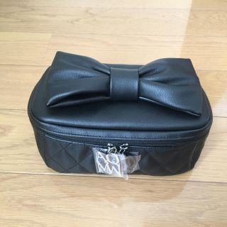 COSME DECORTE(ポーチ ・ ブラック/黒色系)のフリマアイテム一覧 COSME DECORTE(ポーチ ・ ブラック/黒色系)のフリマアイテム一覧