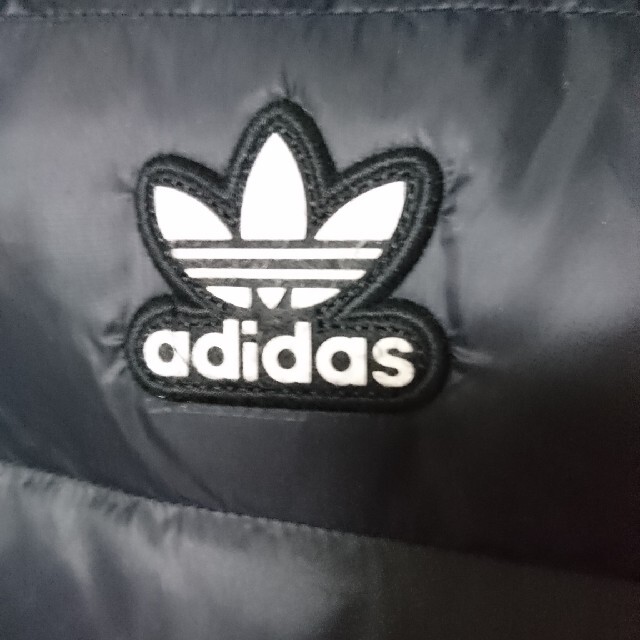 adidas(アディダス)のアディダス ダウン ジャケット ブラック レディースのジャケット/アウター(ダウンジャケット)の商品写真