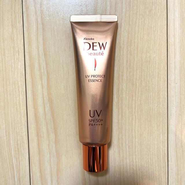 DEW(デュウ)の新品未使用☆DEWボーテ UV コスメ/美容のボディケア(日焼け止め/サンオイル)の商品写真